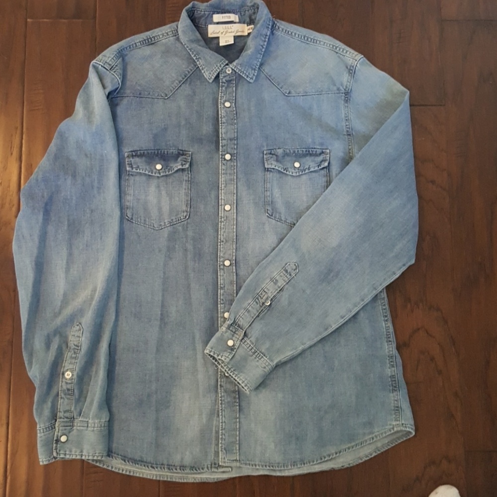 H&M light denim button down shirt